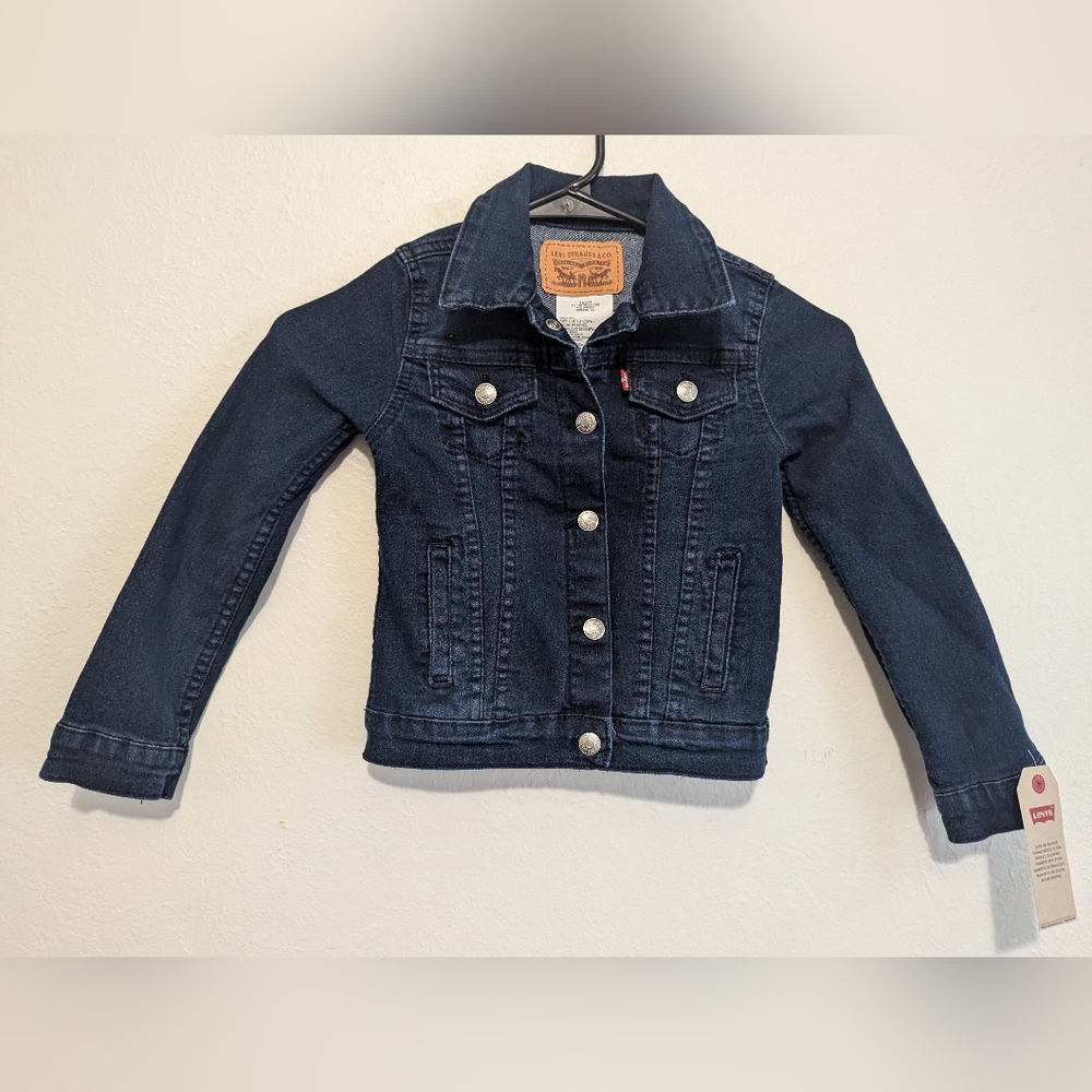 NWT Levi's Girls Denim Trucker Jacket Size 6